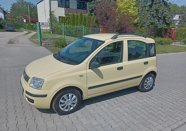 Fiat Panda cena 9500 przebieg: 143000, rok produkcji 2009 z Rawicz małe 137